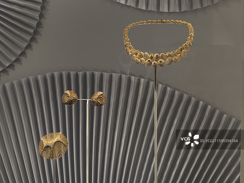 南京德基艺术博物馆展览，金陵图，百名油画艺术家真迹展图片素材