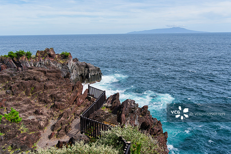城崎海岸-崎嶇的岩石海岸線图片素材
