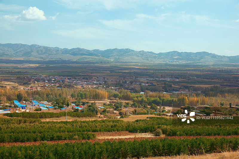 山西大同阳高县长城1号旅游公路农业种植基地图片素材