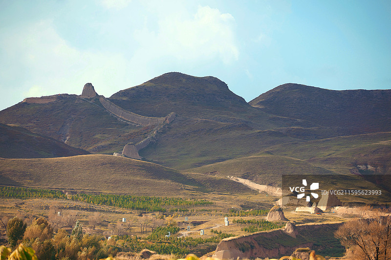 山西左云县摩天岭长城与八台子圣母堂遗址图片素材