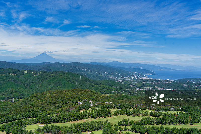 伊豆半岛大室山-在山顶可远眺富士山图片素材