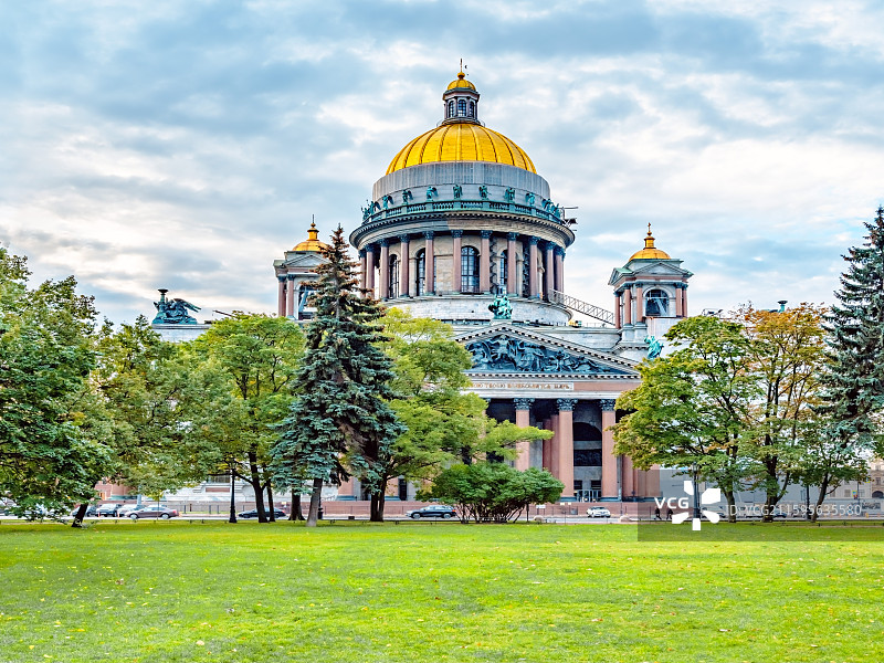 圣彼得堡伊萨基耶夫大教堂图片素材