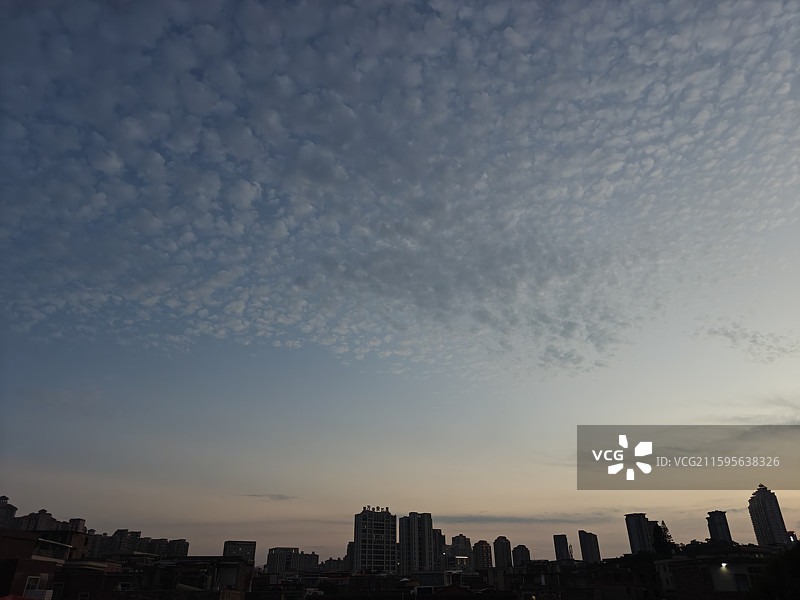 泉州洛江区日落傍晚城市风光图片素材