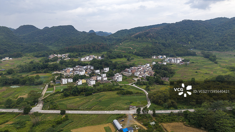 航拍清远阳山乡村风景图片素材