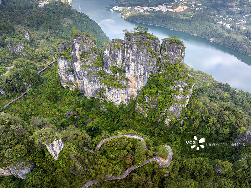 恩施大清江红花峰林景观图片素材