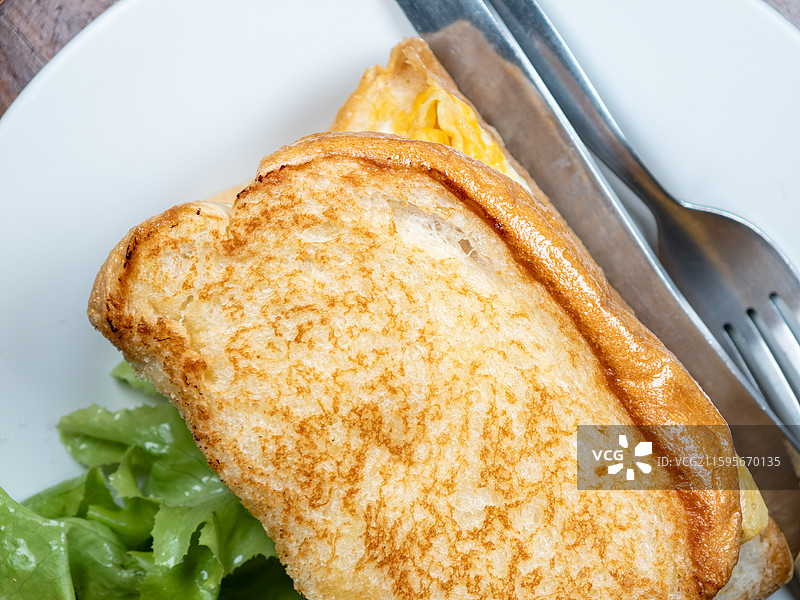 烤火腿鸡蛋三明治图片素材