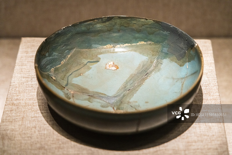 钧窑月白釉瓷洗（宋代）河南博物院藏 禹州市钧台窑址出土图片素材