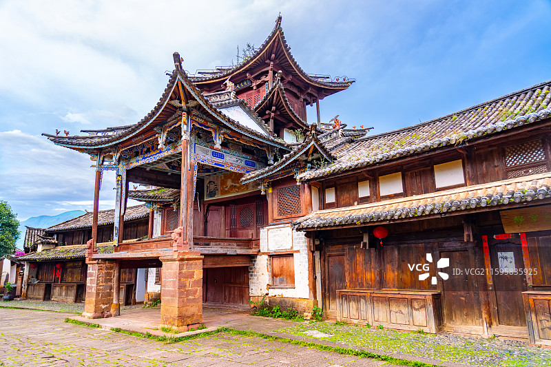 云南沙溪古镇寺登街古戏台建筑风光图片素材