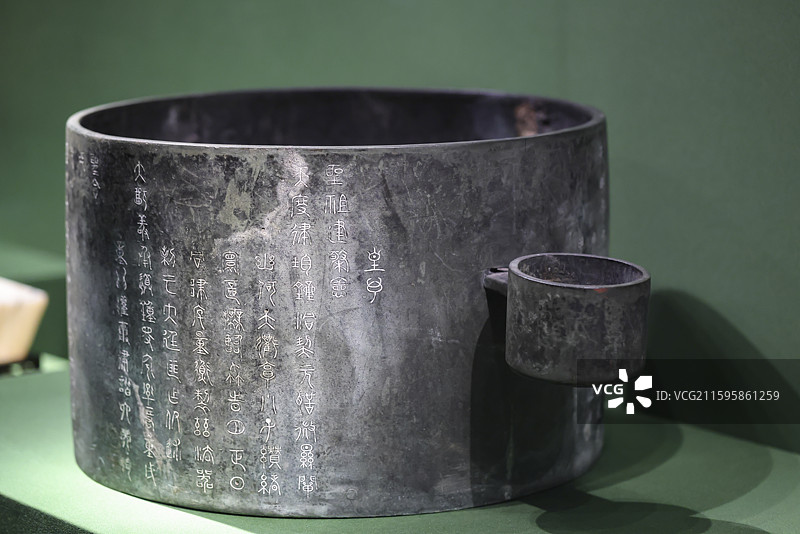 铜嘉量故宫博物院百年守护从紫禁城到故宫博物院展览图片素材