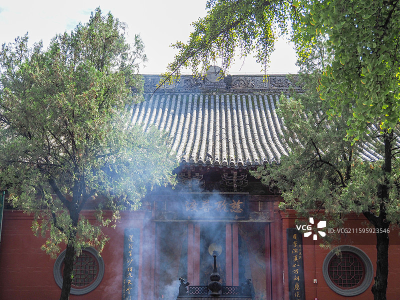 河南洛阳白马寺慈航普渡佛殿图片素材