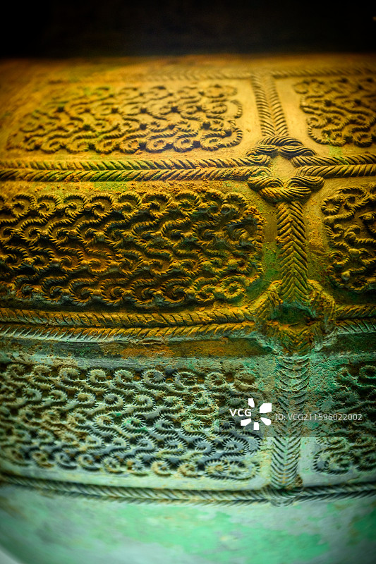 蟠虺纹铜瓿，唐县北城子战国初期墓出士，河北博物院图片素材