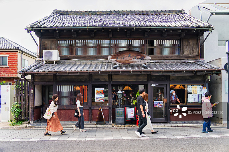 川越，小江户 - 川越一番街和时之钟地标图片素材