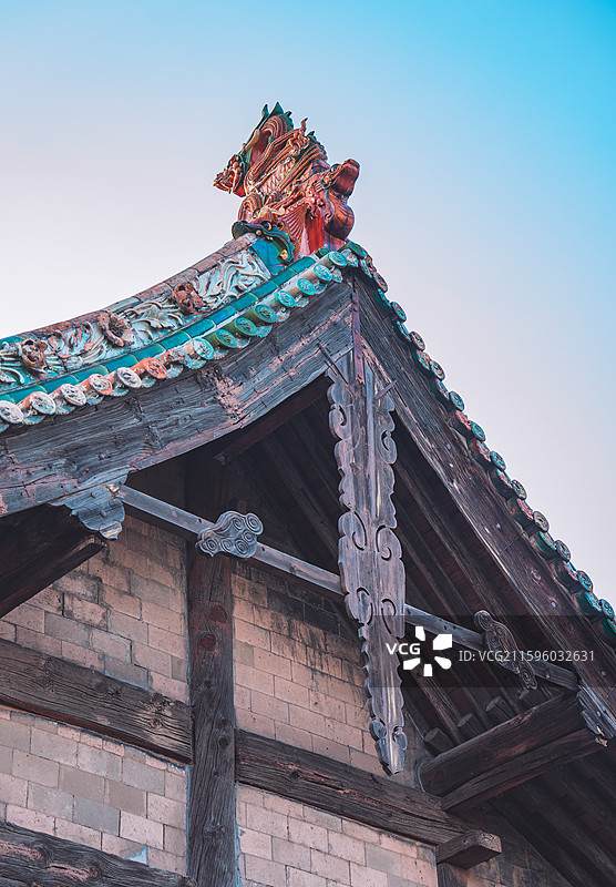 山西晋中太古净信寺屋顶装饰图片素材