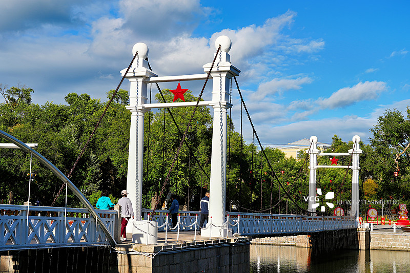 内蒙古自治区呼伦贝尔市扎兰屯市，吊桥公园图片素材