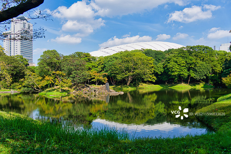 夏末的小石川后乐园-日本传统庭院图片素材