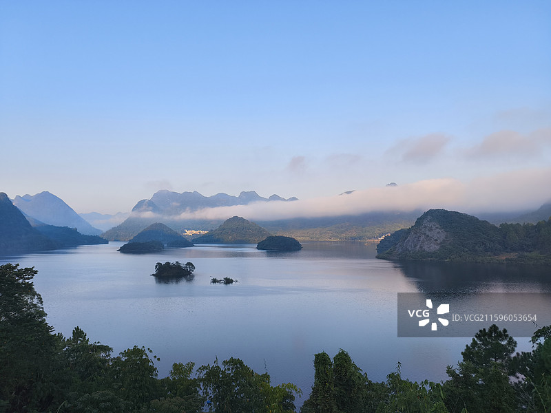 清远市清新区桃花湖龙须带水库晨曦图片素材