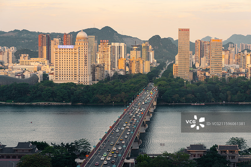 广西柳州城市风光保利大厦河东大桥图片素材