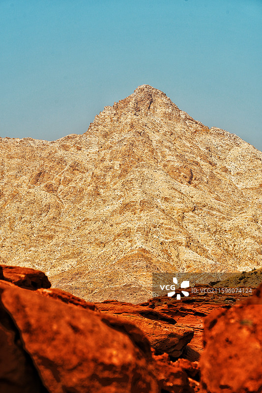 巴彦淖尔阴山岩画图片素材