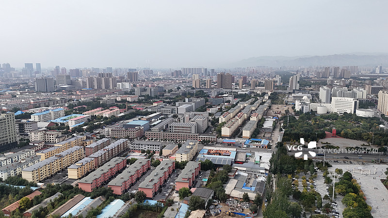 呼和浩特新城区阿尔泰游乐园附近城市风光图片素材