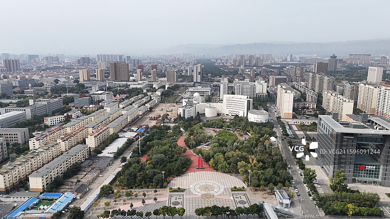 呼和浩特新城区阿尔泰游乐园附近城市风光图片素材