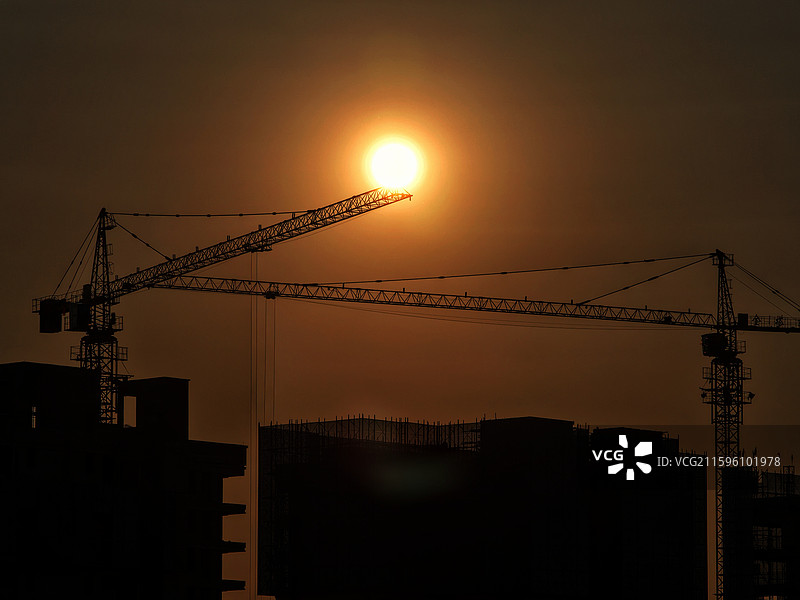 湖南道县江湾尚品建筑工地撬太阳图片素材