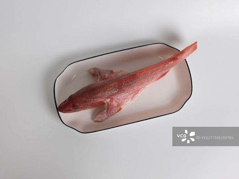 盘中的东星斑图片素材