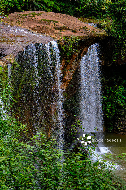 中国贵州赤水丹霞国家地质公园，赤水国家重点风景名胜区，国家四A级景区，赤水四洞沟景区图片素材
