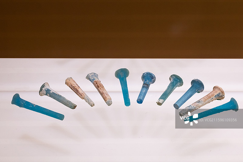 中国国家博物馆琉璃簪形器战国时期1992年出土于淄博临淄商王村战国晚期墓淄博陶瓷琉璃博物馆藏品图片素材