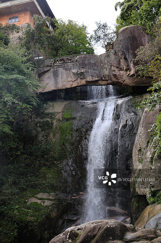 浙江台州天台山石梁飞瀑与方广寺图片素材