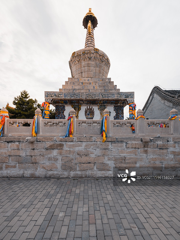 呼和浩特席力图召小召寺藏传佛教佛塔图片素材