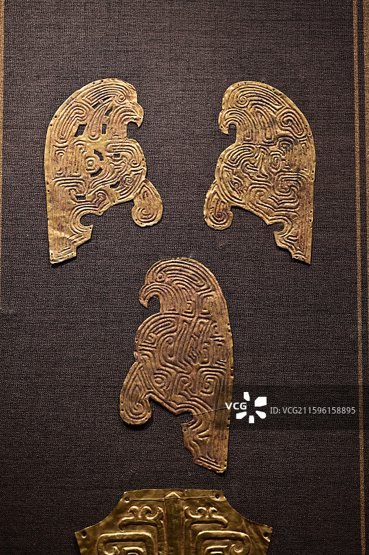 礼县秦公大墓金箔 甘肃省博物馆图片素材