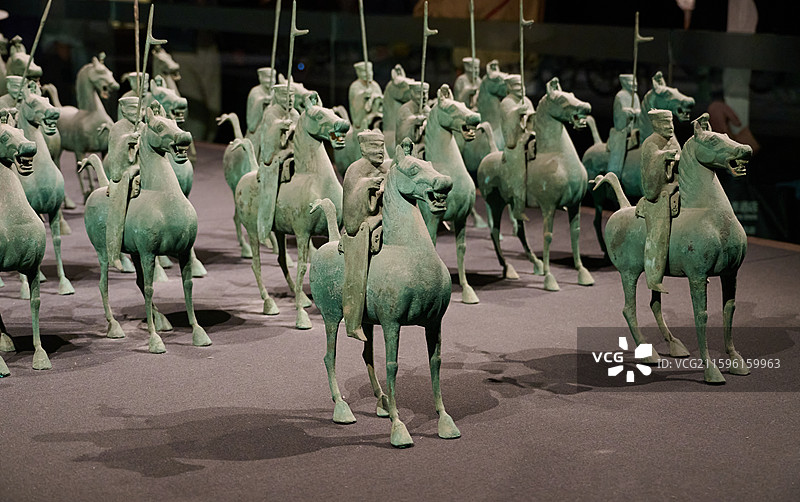 甘肃省博物馆-天马西来铜车马仪仗队图片素材