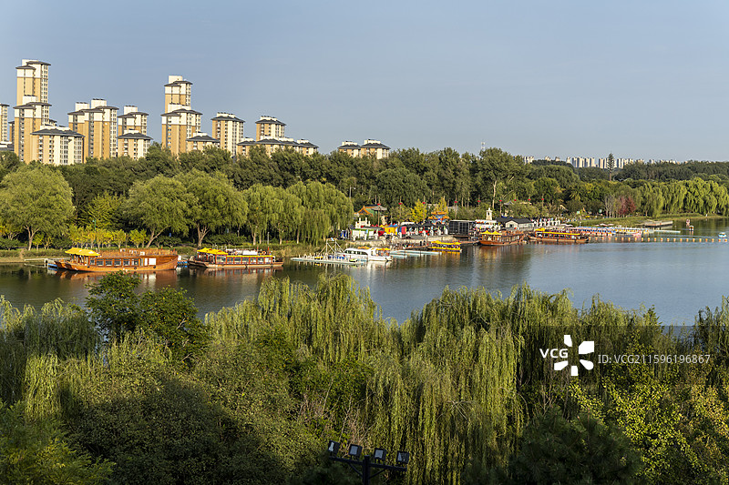 北京通州大运河森林公园：从月岛观景平台俯拍通州大运河图片素材