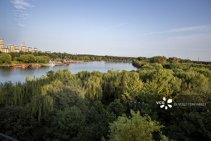 北京通州大运河森林公园：从月岛观景平台俯拍通州大运河图片素材