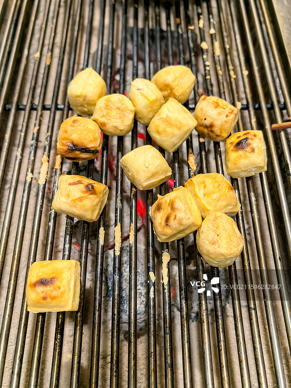 石屏烤豆腐特色美食特写图片素材