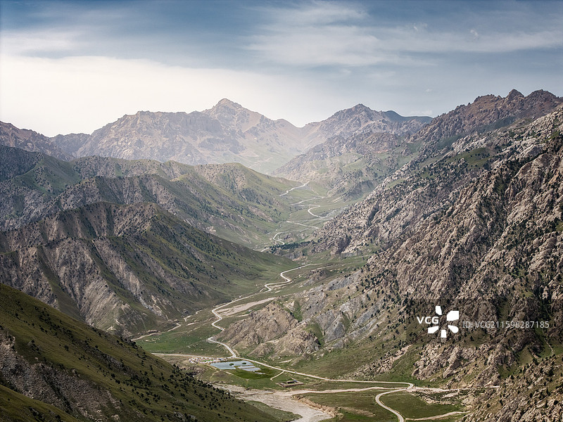 德令哈柏树山图片素材