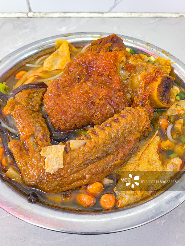 卤味螺蛳粉特色美食特写图片素材