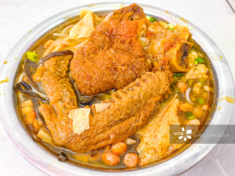 卤味螺蛳粉特色美食特写图片素材