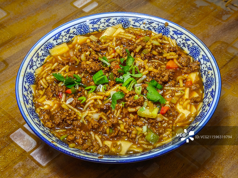 中国甘肃美食河州老炒面片图片素材