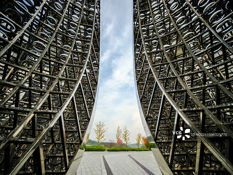 山东青岛世界园艺博览园景区-主题馆-源雕塑图片素材