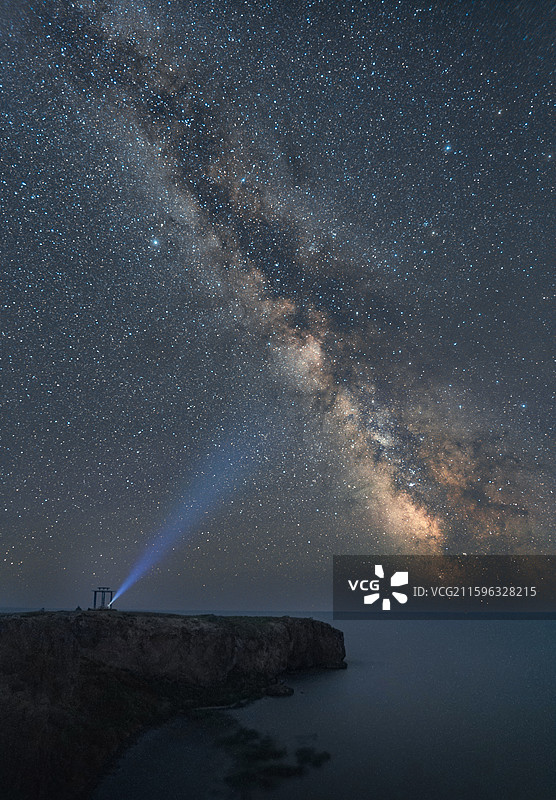 呼伦贝尔呼伦湖拴马桩银河图片素材