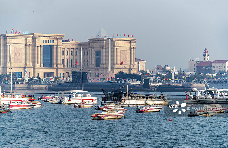 青岛海军博物馆的潜艇图片素材