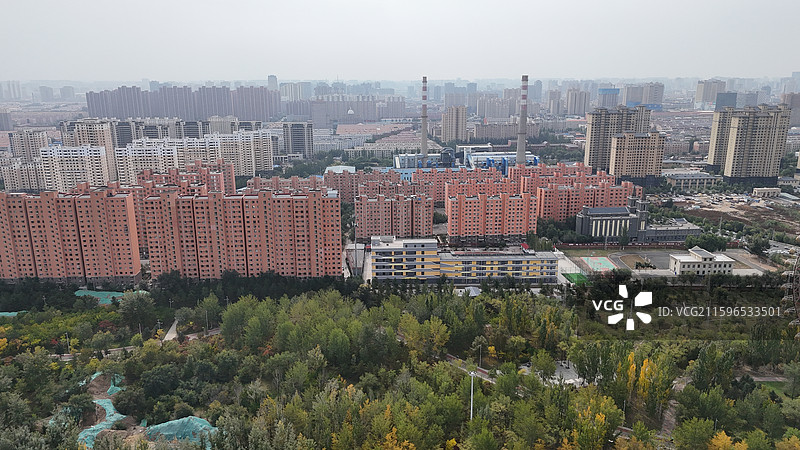 呼和浩新城区阿尔泰游乐园摩天轮图片素材