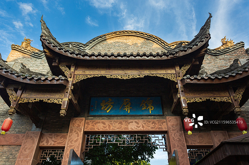 遂宁龙凤古镇木雕牌楼图片素材