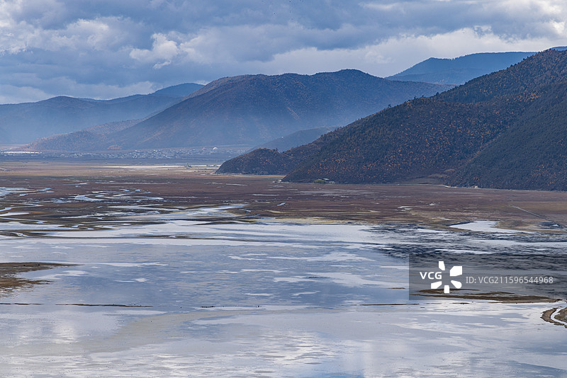 云南香格里拉的纳帕海风景图片素材