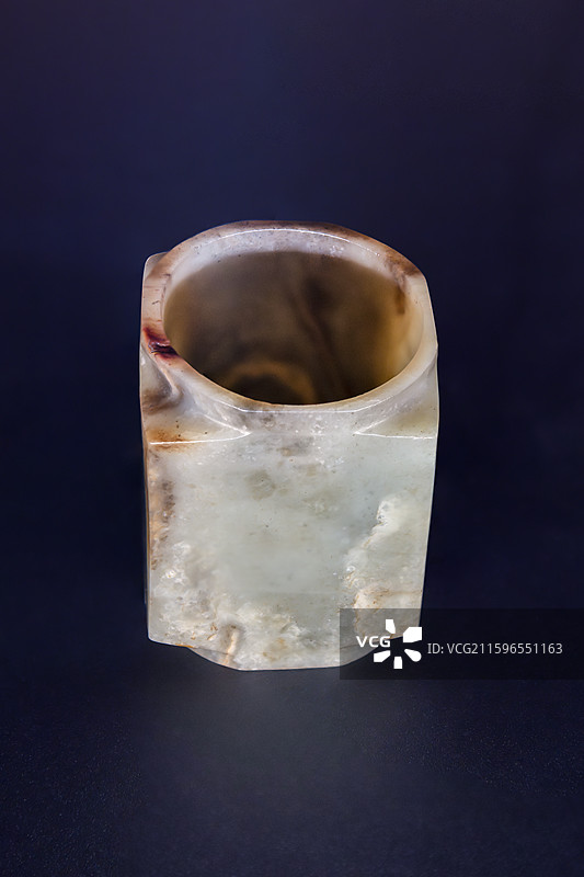 故宫-文明先锋-凌家滩文化玉器展玉琮-新石器时代齐家文化-故宫博物院藏图片素材