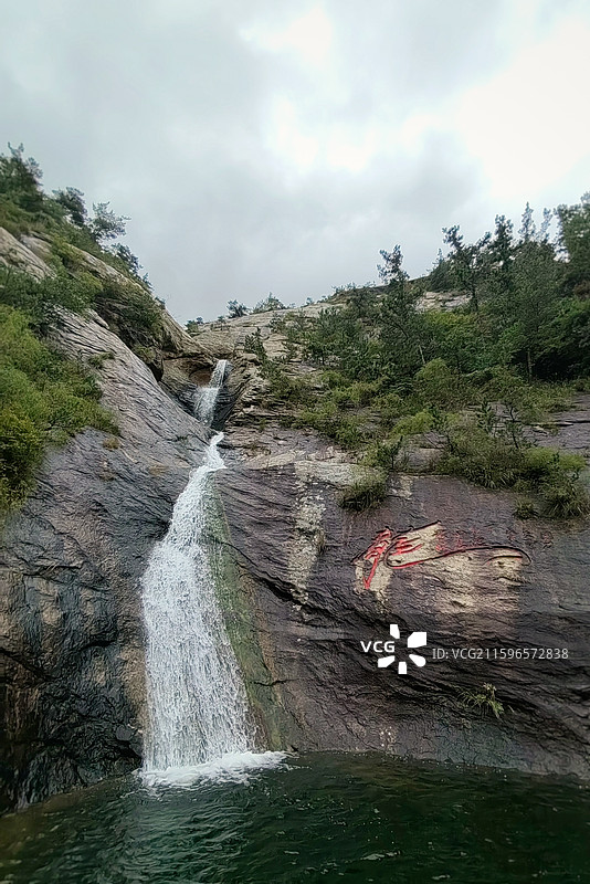 昆嵛山九龙池瀑布图片素材