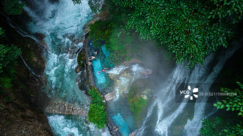 航拍四川凉山州螺髻九十九里温泉瀑布图片素材