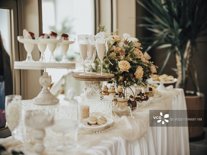 茶歇，点心，甜品，甜点，下午茶，甜品台，冷餐，甜食，蛋糕，美食，美味，食物，婚礼摆台，摆台，高端，活图片素材