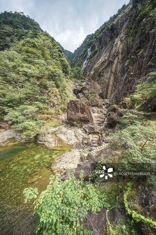 江西省上饶市婺源县大鄣山卧龙谷金庸武侠山谷山林山里峡谷自然风光图片素材